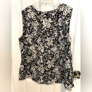Talbots XL sleeveless top/shell. Black and cream print. Great with blazers